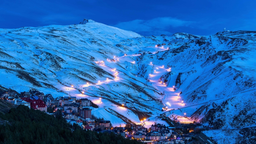 Pradollano滑雪站、西班牙内华达山脉国家公园