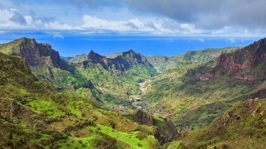 Serra da Malagueta山脉、佛得角圣地亚哥岛