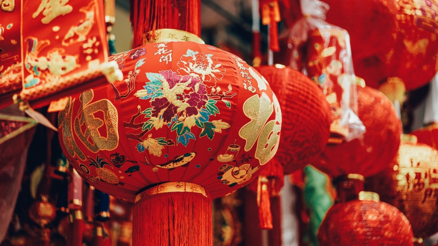 寓意幸福和团圆的春节灯笼、中国