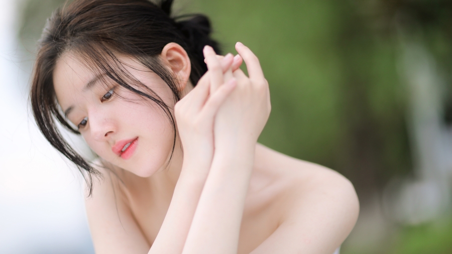 清纯美女赵露思侧颜侧脸香肩写真、小清新女演员4k美女壁纸