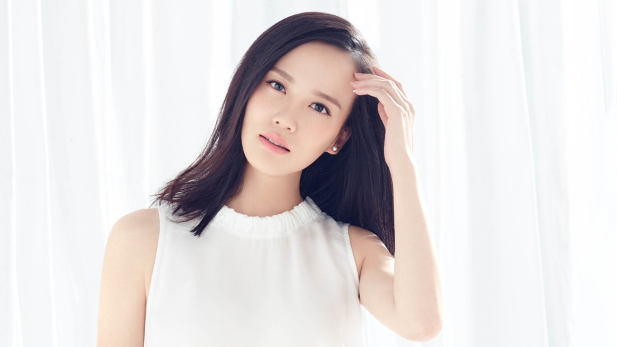 成熟短发美女御姐高清5k壁纸、性感美女也迷人